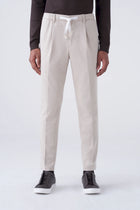 Pantaloni joggers